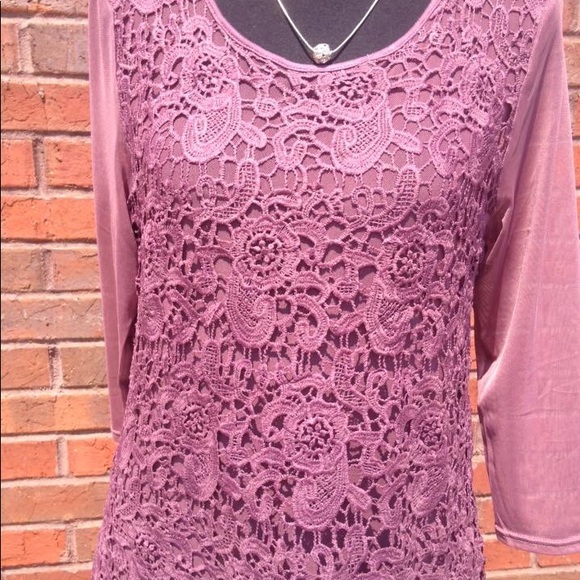 Top - Picture 2 of 2